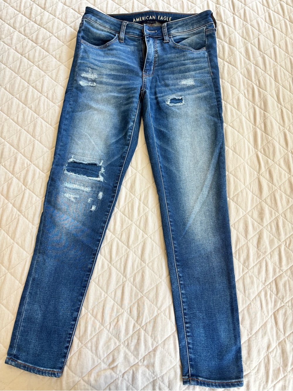 American Eagle Outfitters Men's Blue Distressed Skinny Jeans